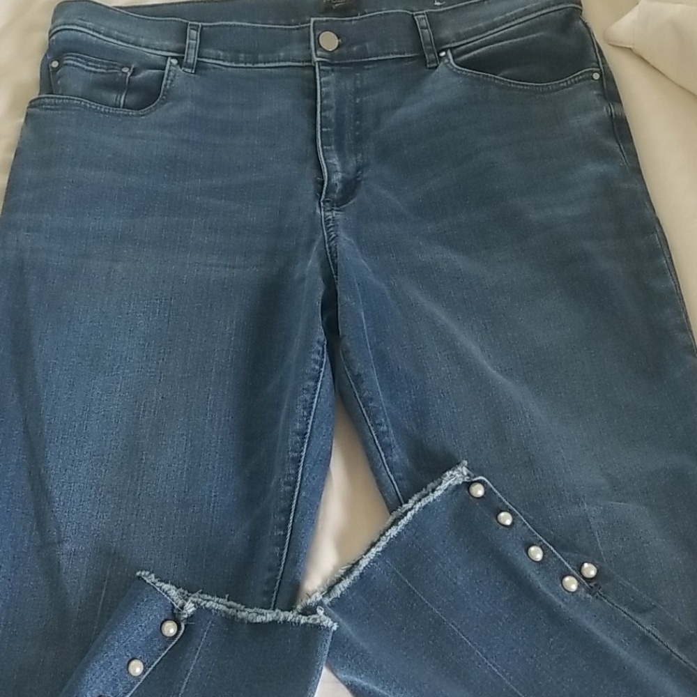 Like new! Ann Taylor jeans